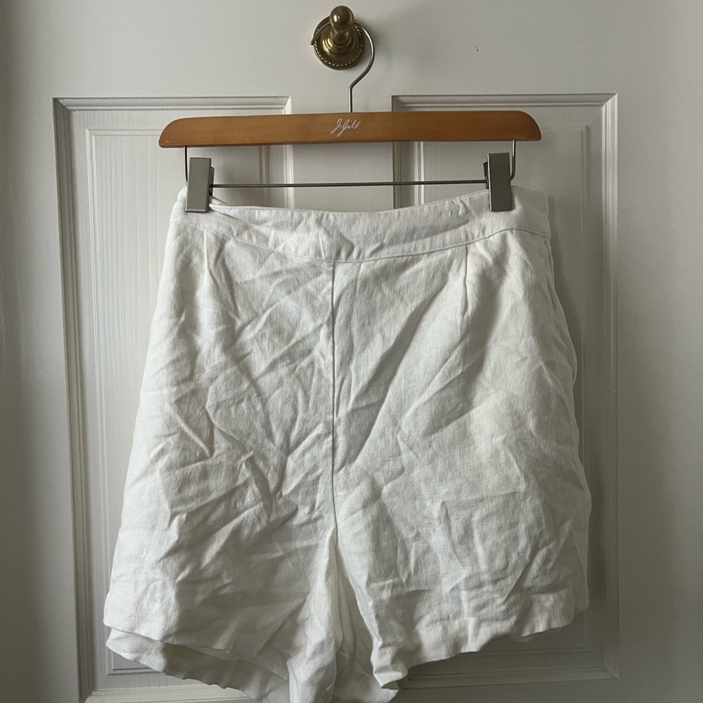 Abercrombie & Fitch Women's Cream Linen Shorts